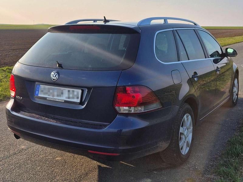 Gebraucht VW Golf VI Style 105 PS (77 kW) 2011 Blau Kleinwagen