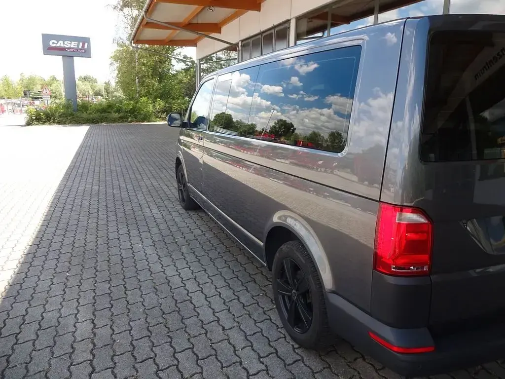 Gebraucht VW T6 150 PS (110 kW) 2018 Grau Van