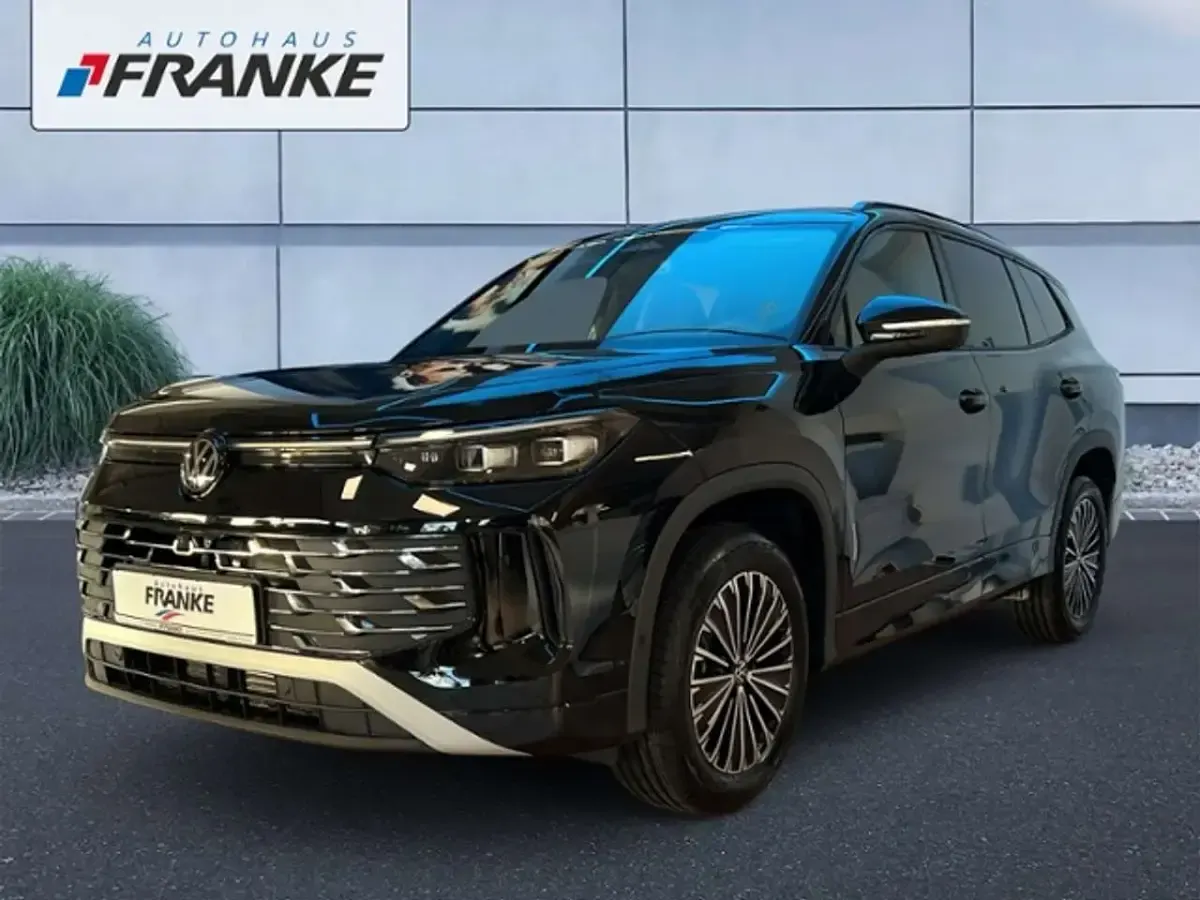 Neu VW Tayron Elegance 204 PS (150 kW) 2025 Grenadillschwarz metallic SUV