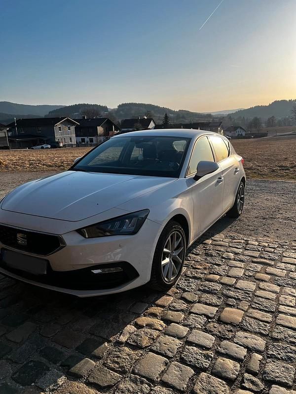 Gebraucht Seat Leon 116 PS (85 kW) 2020 Weiß Limousine