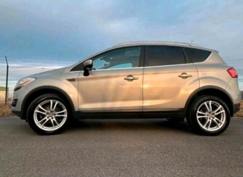 Gebraucht Ford Kuga Titanium 136 PS (100 kW) 2009 Silber SUV