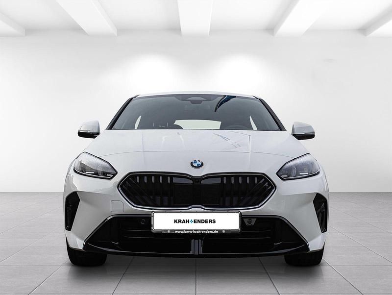 Weiß Neu 2025 BMW 120 M Sport Kleinwagen | 34.950 € (Fairer Preis) - Bild 1/4