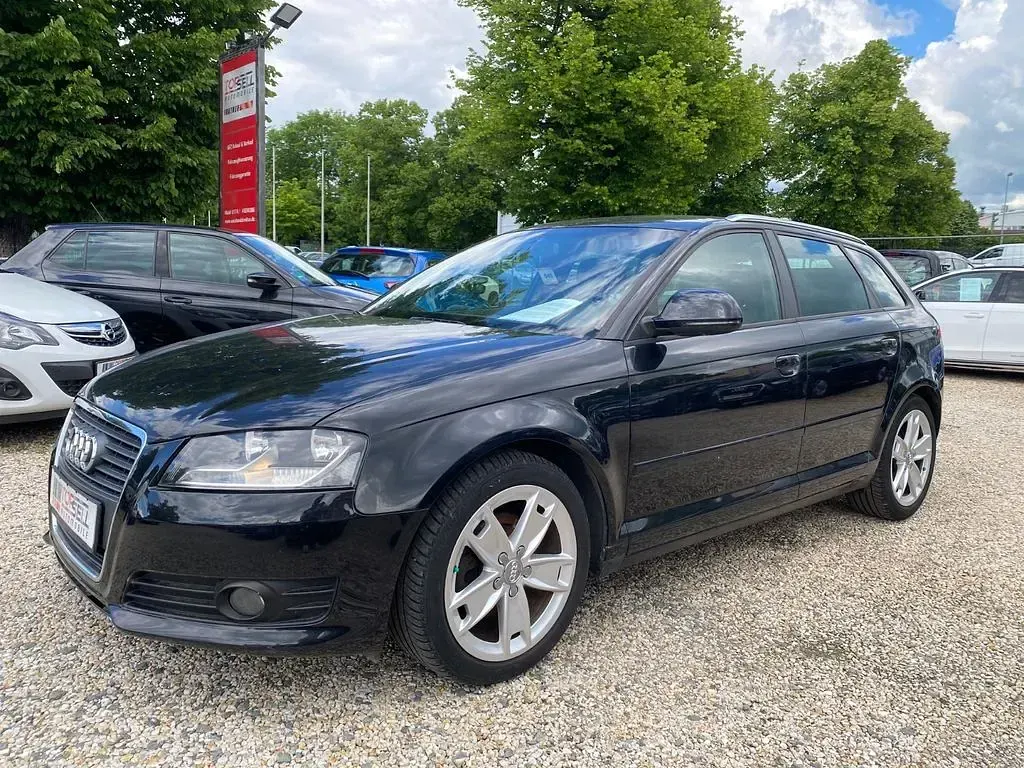 Gebraucht Audi A3 Sportback Ambiente 160 PS (117 kW) 2009 Schwarz Kleinwagen