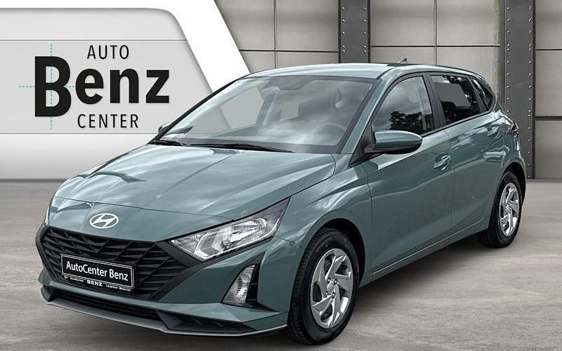 Grün Neu 2025 Hyundai i20 Select Limousine | 18.290 € (Fairer Preis) - Bild 1/4
