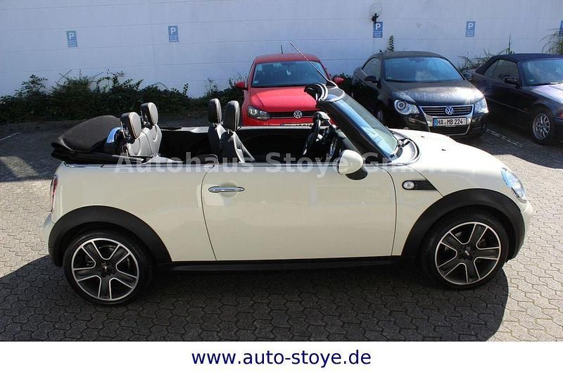 Gebraucht Mini Cooper Cabriolet 120 PS (88 kW) 2010 Weiß Cabrio