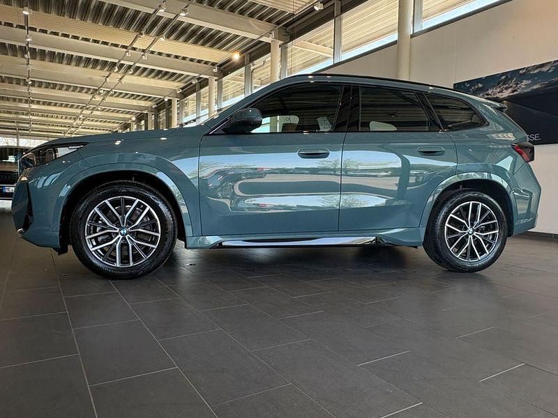 Używany BMW X1 Performance 211 KM (155 kW) 2025 Zielony SUV