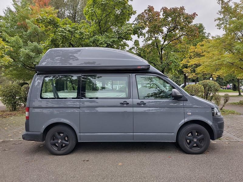 Gebraucht VW T5 140 PS (102 kW) 2015 Grau Van
