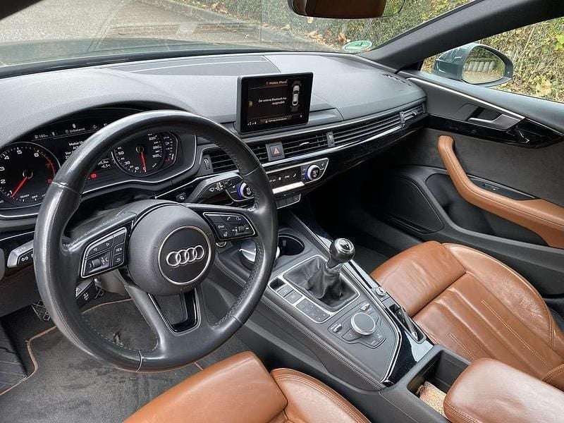 Gebraucht Audi A5 Sportback Design 250 PS (183 kW) 2017 Grün Kleinwagen