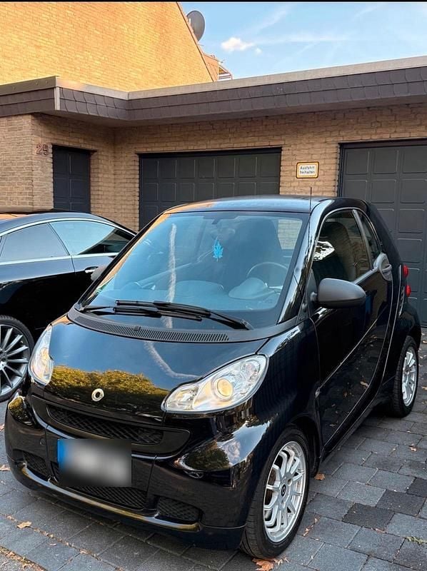 Schwarz Gebraucht 2011 Smart ForTwo Coupé Coupé | 4.100 € (Fairer Preis) - Bild 1/4