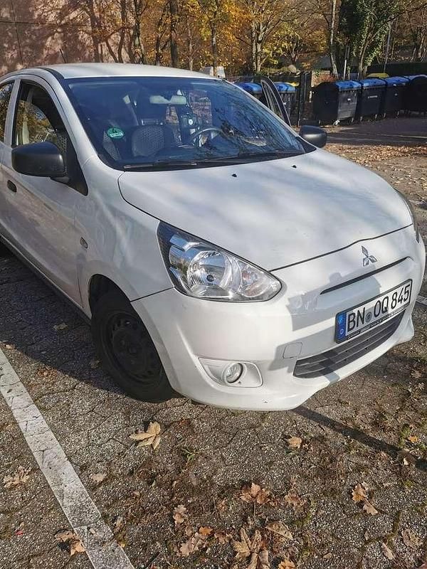 Gebraucht 2015 Mitsubishi Space Star Limousine | 3.100 € (Guter Preis) - Bild 1/4