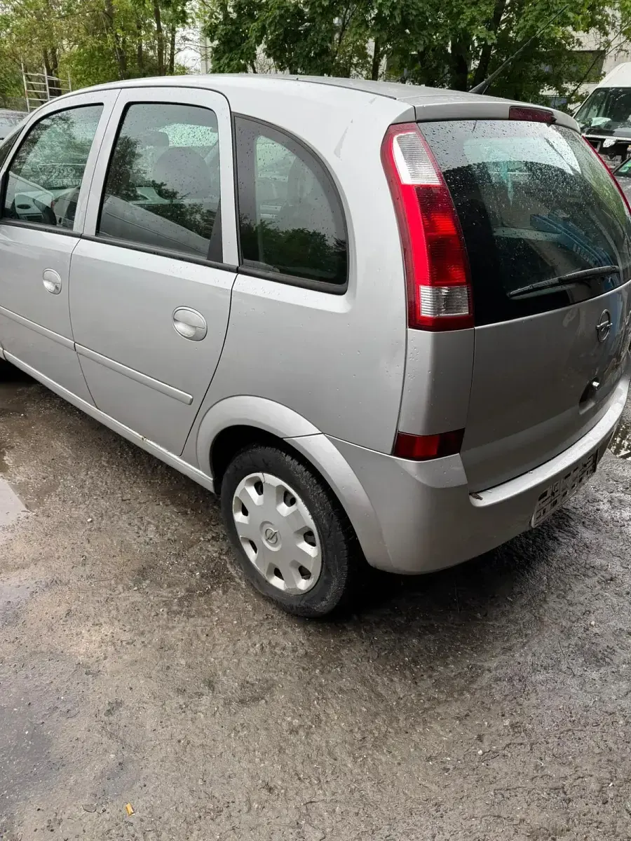 Occasion Opel Meriva 101 ch (74 kW) 2005 Argent Monospace