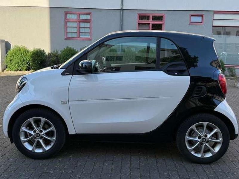 Gebraucht Smart ForTwo Coupé 71 PS (52 kW) 2015 Weiß Kleinwagen