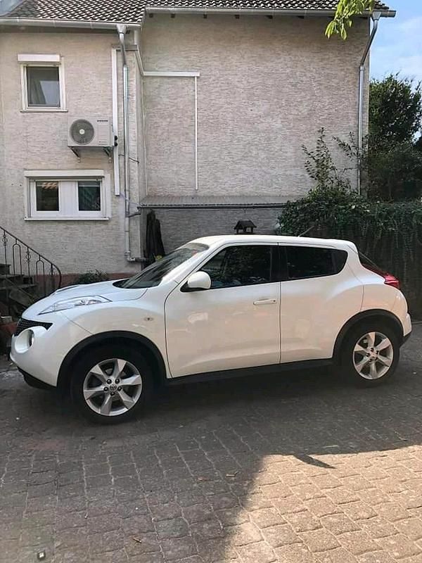 Gebraucht Nissan Juke 117 PS (86 kW) 2011 Weiß SUV