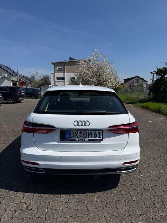 Gebraucht Audi A6 Basis 231 PS (169 kW) 2021 Weiß Kombi