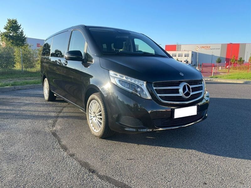Gebraucht Mercedes V220 163 PS (119 kW) 2019 Schwarz Van / Kleinbus