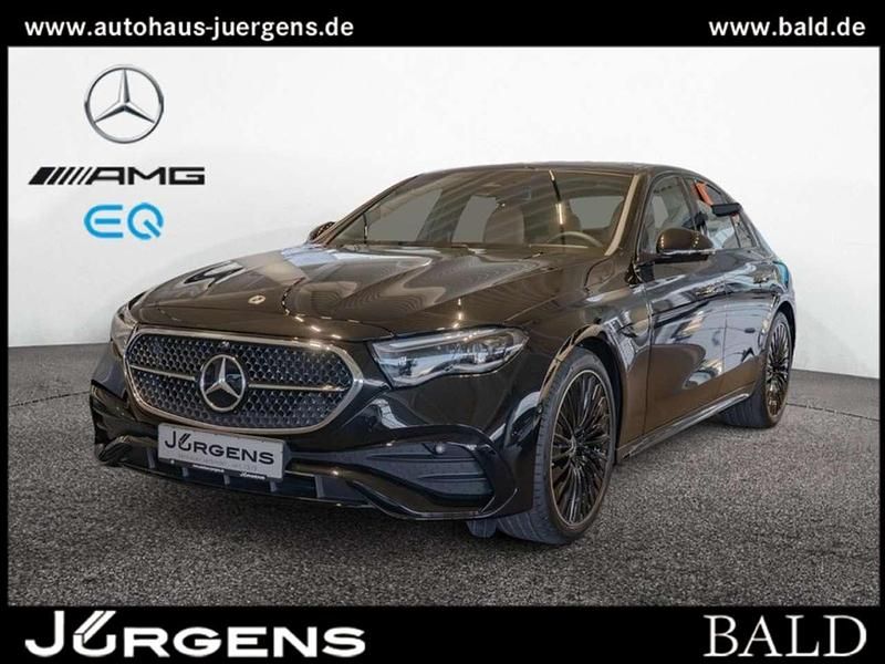 Schwarz metalliclack obsidianschwarz Gebraucht 2025 Mercedes E200 AMG Limousine | 67.480 € (Etwas zu teuer) - Bild 1/4