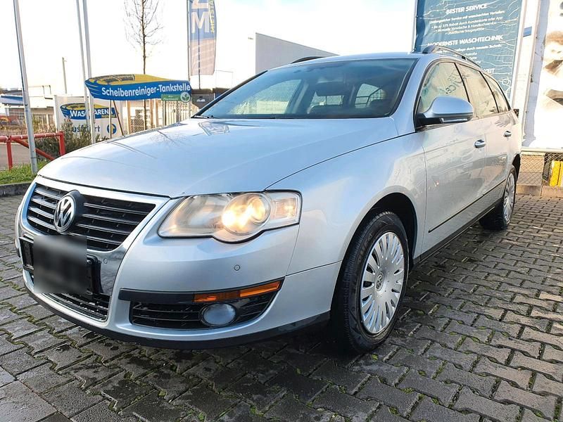 Silber Gebraucht 2006 VW Passat Kombi | 3.899 € (Fairer Preis) - Bild 1/4
