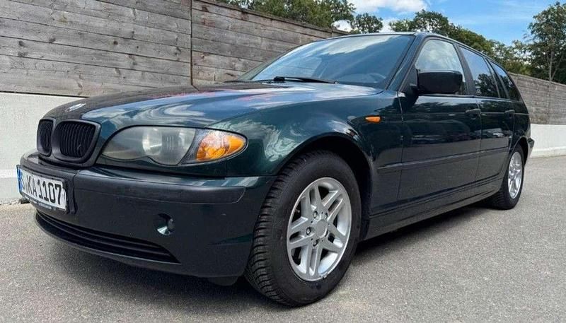 Grün Gebraucht 2005 BMW 318 Sport Line Kombi | 1.200 € (Superpreis) - Bild 1/4