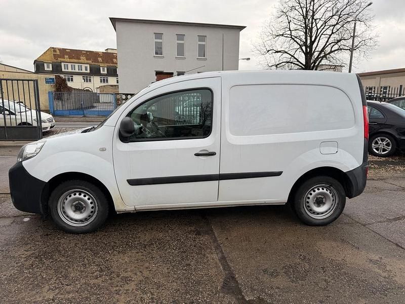 Gebraucht Renault Kangoo 75 PS (55 kW) 2015 Weiß Van / Kleinbus