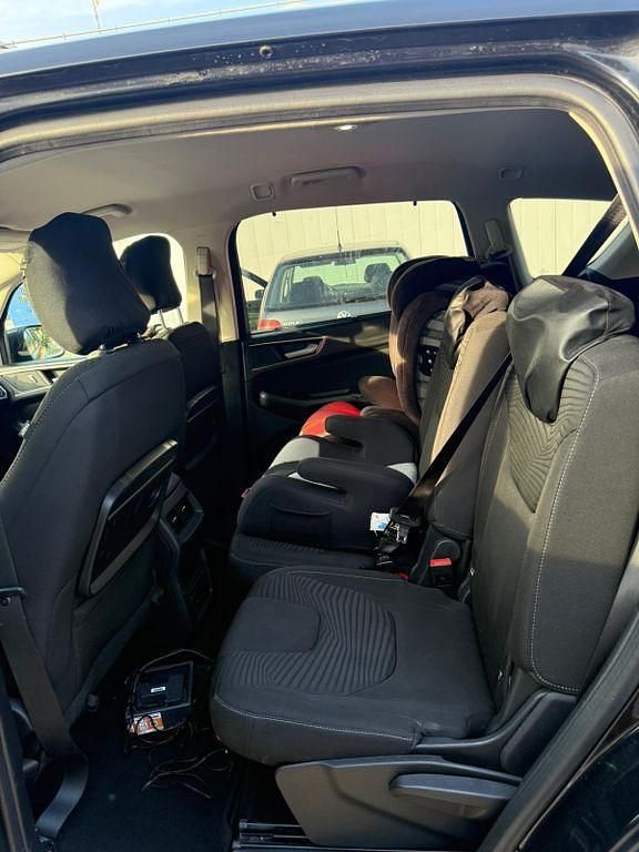 Schwarz Gebraucht 2016 Ford S-MAX Trend Van / Kleinbus | 14.500 € (Etwas zu teuer) - Bild 1/4