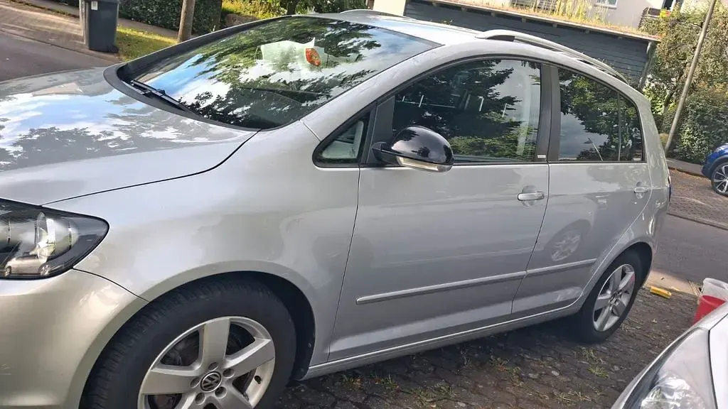 Gebraucht VW Golf Plus Cross 105 PS (77 kW) 2012 Silber Van / Kleinbus