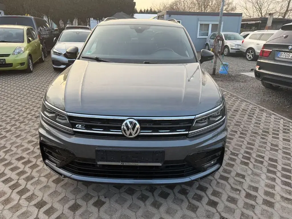 Gebraucht VW Tiguan Highline 190 PS (139 kW) 2020 Grau SUV