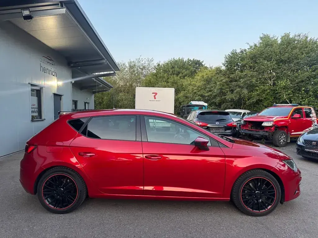 Gebraucht Seat Leon Beats 150 PS (110 kW) 2019 Rot Limousine