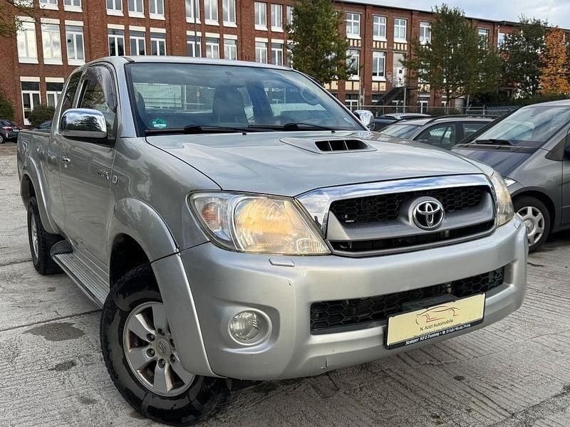 Silber Gebraucht 2009 Toyota HiLux Sol Abholung | 9.999 € (Superpreis) - Bild 1/4