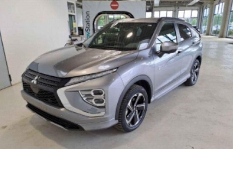 Grau Gebraucht 2023 Mitsubishi Eclipse Cross Plus SUV | 26.900 € (Fairer Preis) - Bild 1/4