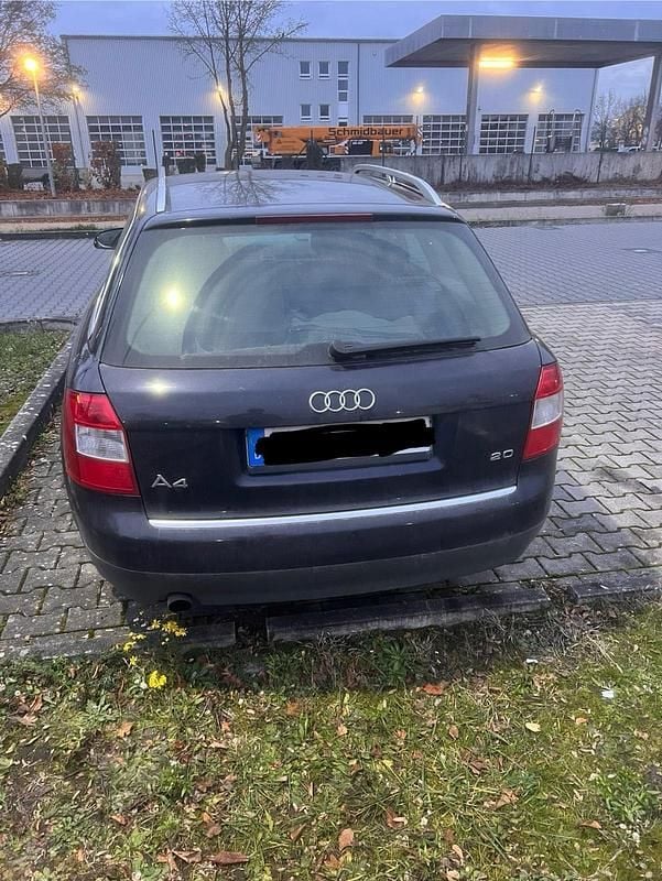 Gebraucht Audi A4 131 PS (96 kW) 2002 Blau Kombi