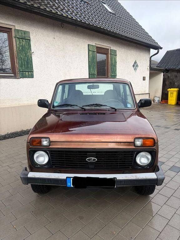 Second-hand Lada niva 83 CP (61 kW) 2012 Maro SUV