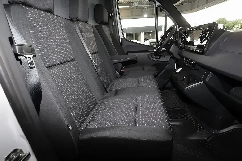 Nowe Mercedes Sprinter 170 KM (125 kW) 2026 Biały Van