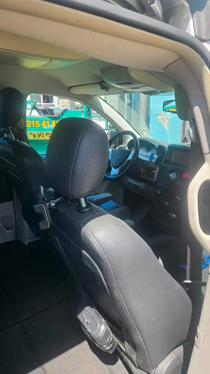 Second-hand Chrysler Grand Voyager 163 CP (119 kW) 2008 Gri Monovolum