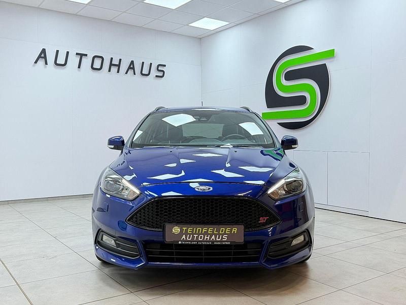 Gebraucht Ford Focus ST 250 PS (183 kW) 2017 Blau Kombi