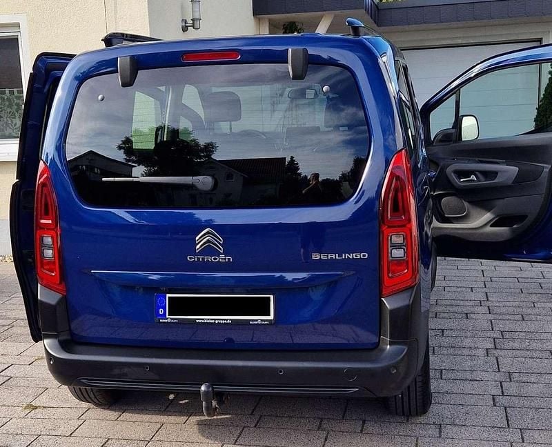 Blau Gebraucht 2019 Citroën Berlingo Van / Kleinbus | 13.600 € (Superpreis) - Bild 1/4
