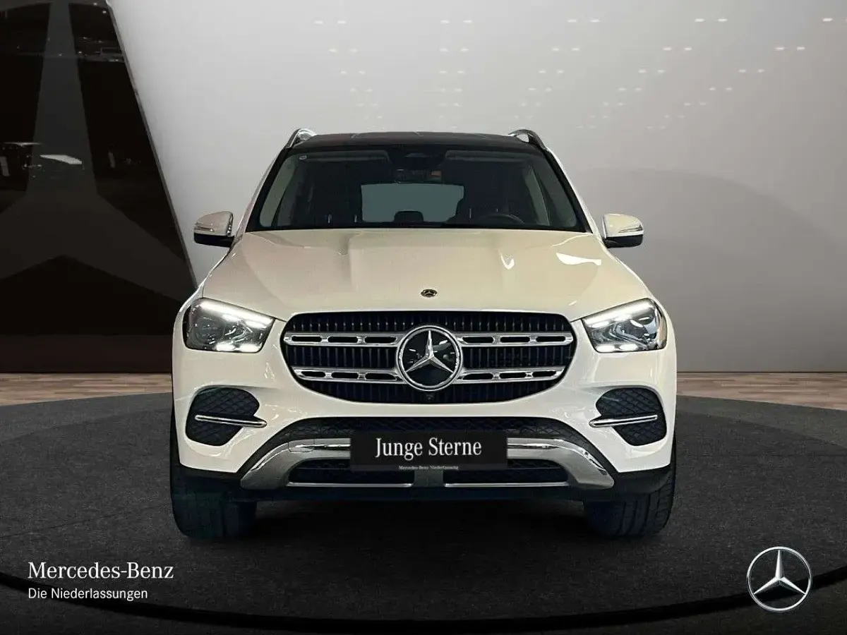 Gebraucht Mercedes GLE300 Advanced Plus 272 PS (200 kW) 2025 Weiß SUV