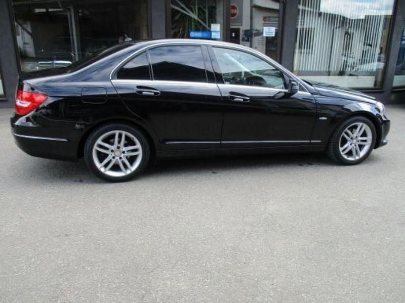 Gebraucht Mercedes C180 156 PS (114 kW) 2012 Schwarz Limousine