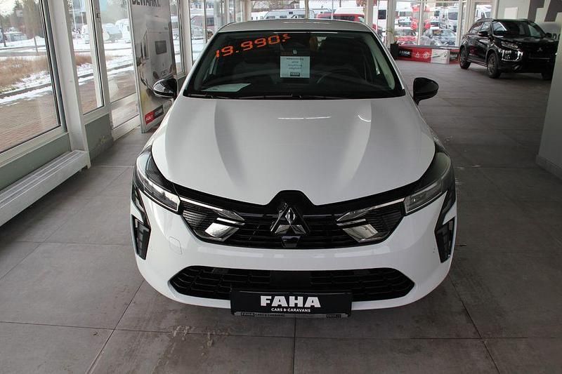 Neu Mitsubishi Colt Plus 91 PS (66 kW) 2025 Weiß Limousine