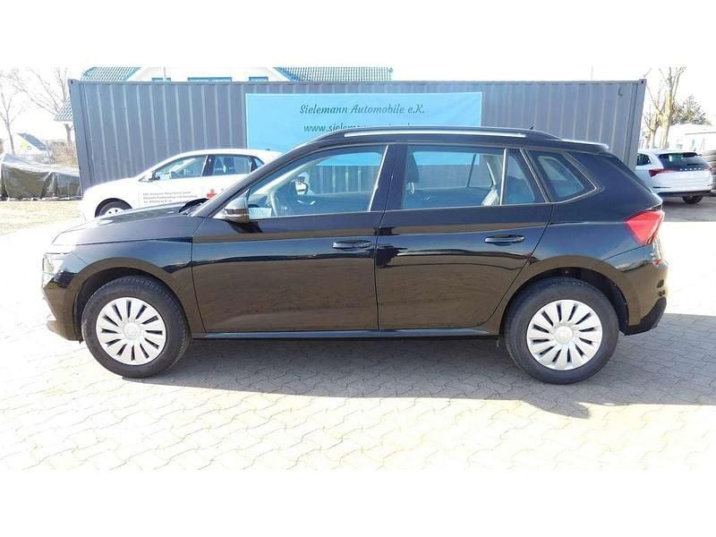 Schwarzmagicmet f9rschwarz Gebraucht 2021 Skoda Kamiq Active SUV | 14.990 € (Guter Preis) - Bild 1/4