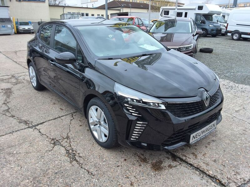 Neu Renault Clio V Evolution 91 PS (66 kW) 2025 Schwarz Limousine