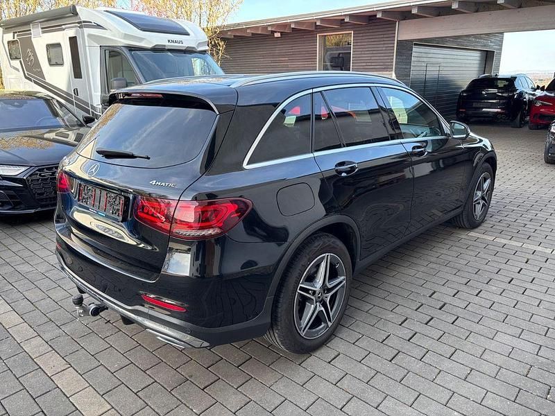Gebraucht Mercedes GLC300 AMG 245 PS (180 kW) 2022 Schwarz SUV