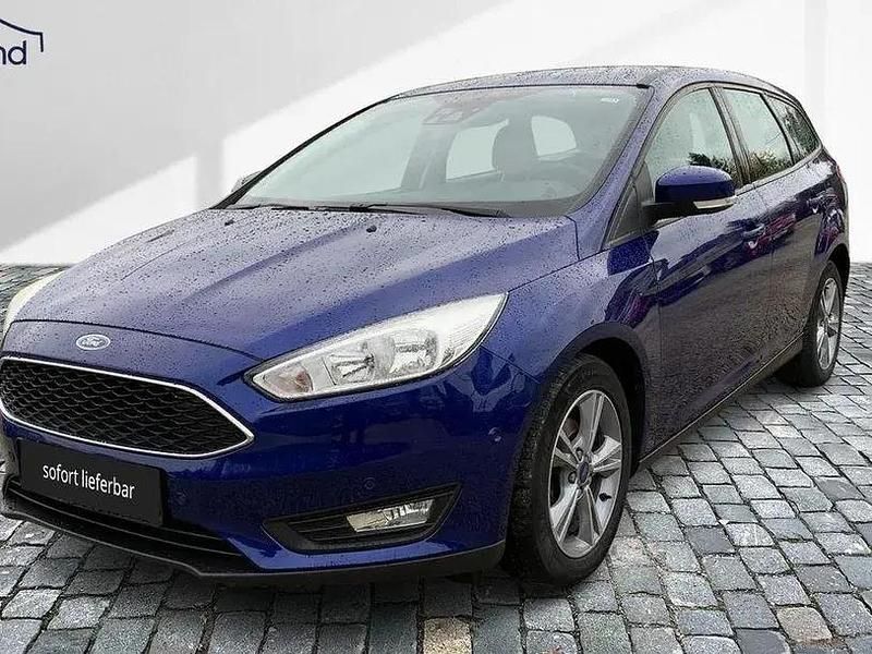 Second-hand Ford Focus 125 CP (91 kW) 2017 Albastru Berlinǎ