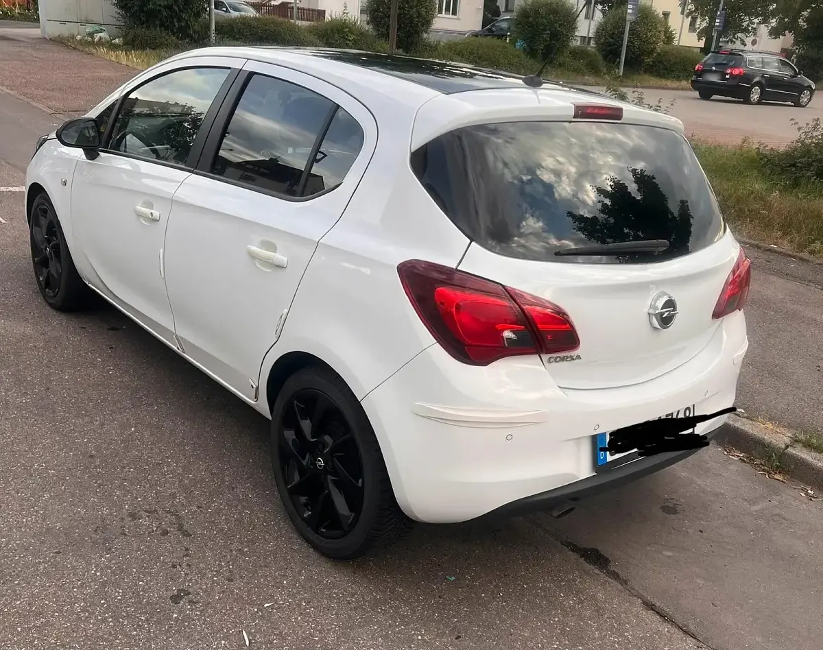 Gebraucht Opel Corsa Color Edition 90 PS (66 kW) 2019 Weiß Kleinwagen