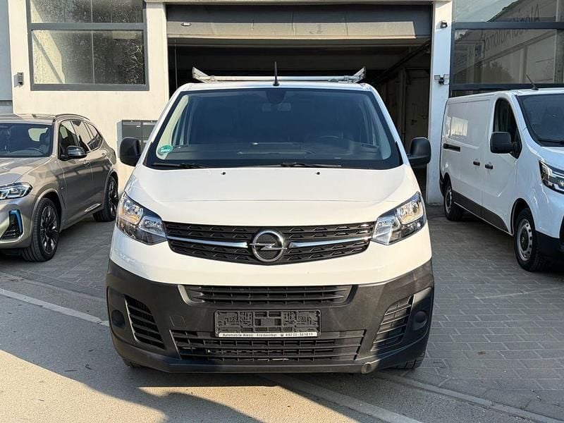 Gebraucht Opel Vivaro Edition 122 PS (89 kW) 2022 Weiß Van / Kleinbus
