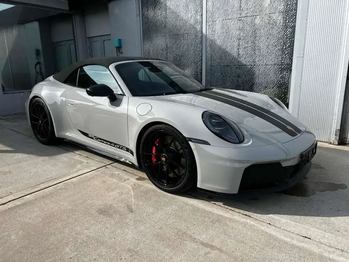 Gebraucht Porsche 911 485 PS (356 kW) 2026 Kreide Cabrio