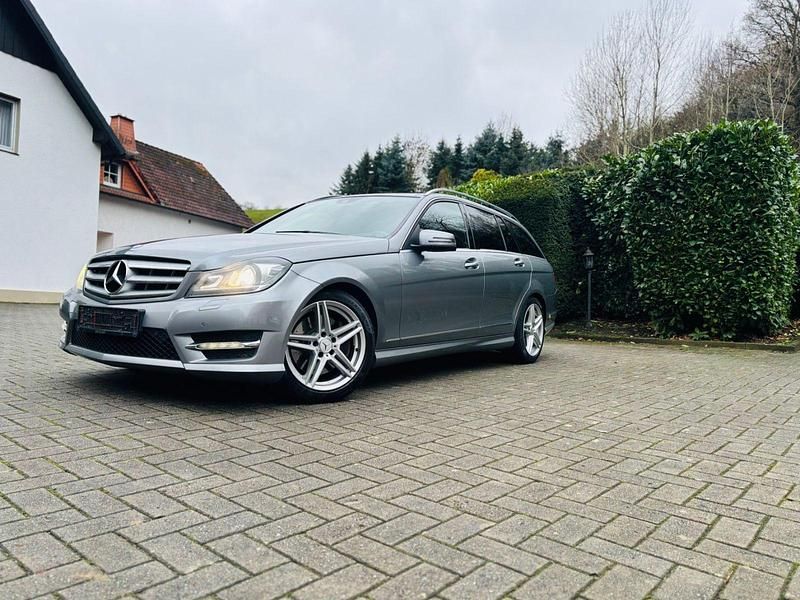 Gebraucht Mercedes C250 AMG line 204 PS (150 kW) 2013 Silber Kombi
