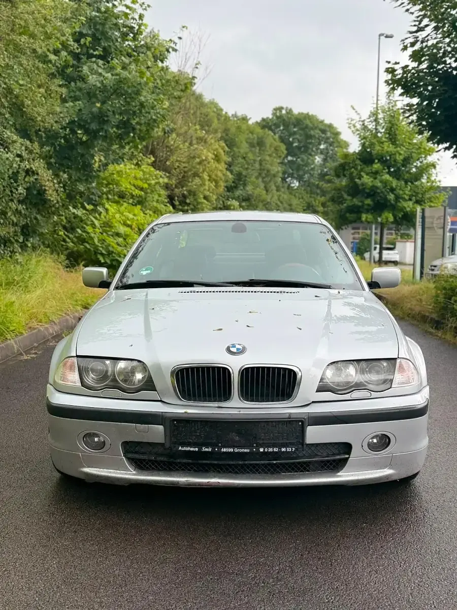 Gebraucht BMW 325 192 PS (141 kW) 2000 Silber Limousine