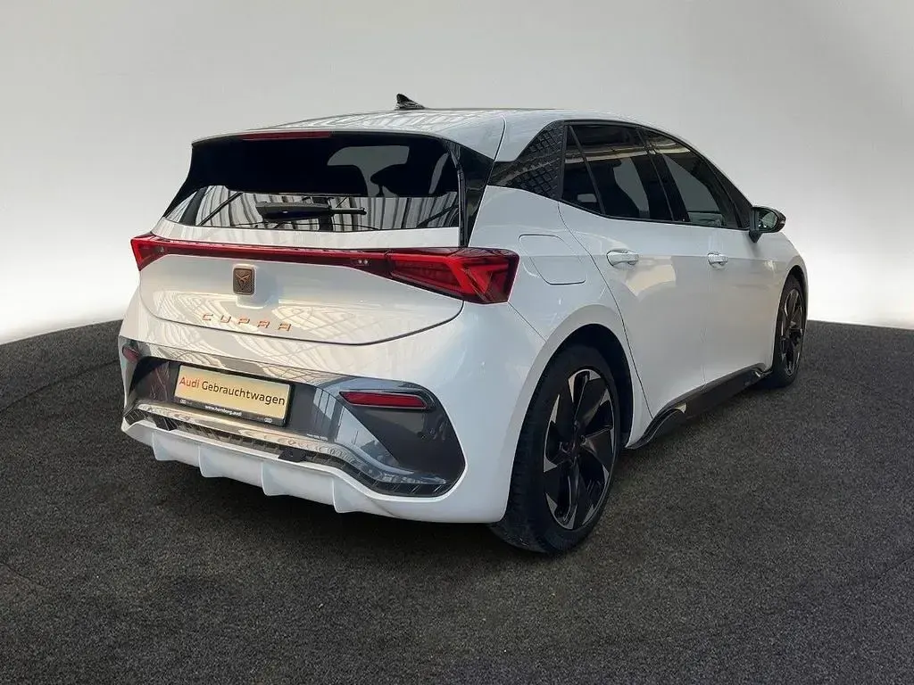 Gebraucht Cupra Born 169 kW (231 PS) 2023 Eisweiß Kleinwagen