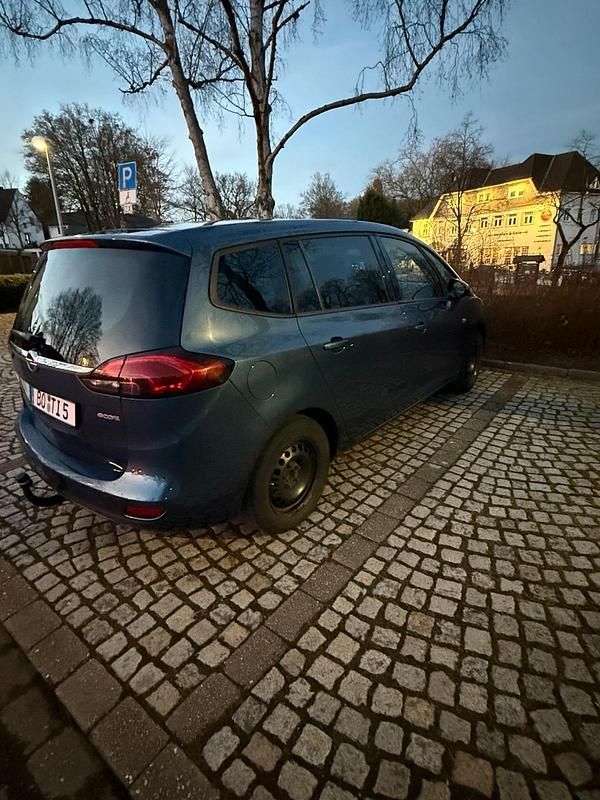 Gebraucht Opel Zafira 140 PS (102 kW) 2016 Blau Van / Kleinbus