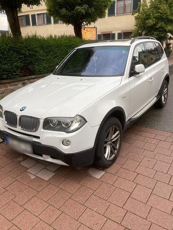 Weiß Gebraucht 2009 BMW X3 SUV | 6.400 € (Fairer Preis) - Bild 1/4